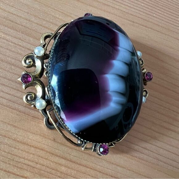 Victorian Style Large Oval Faux Agate Brooch - Original by Robert - Vintage - Picture 8 of 9